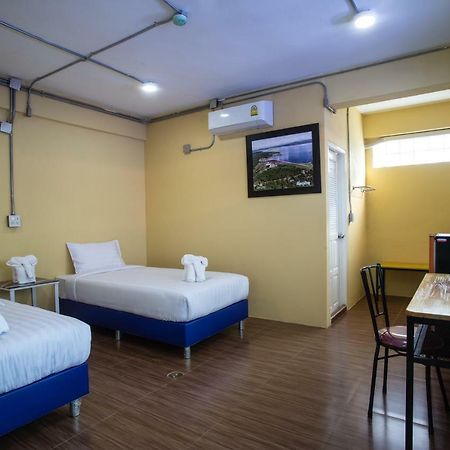 Baan Chang Hotel & Coffee House Tak Esterno foto