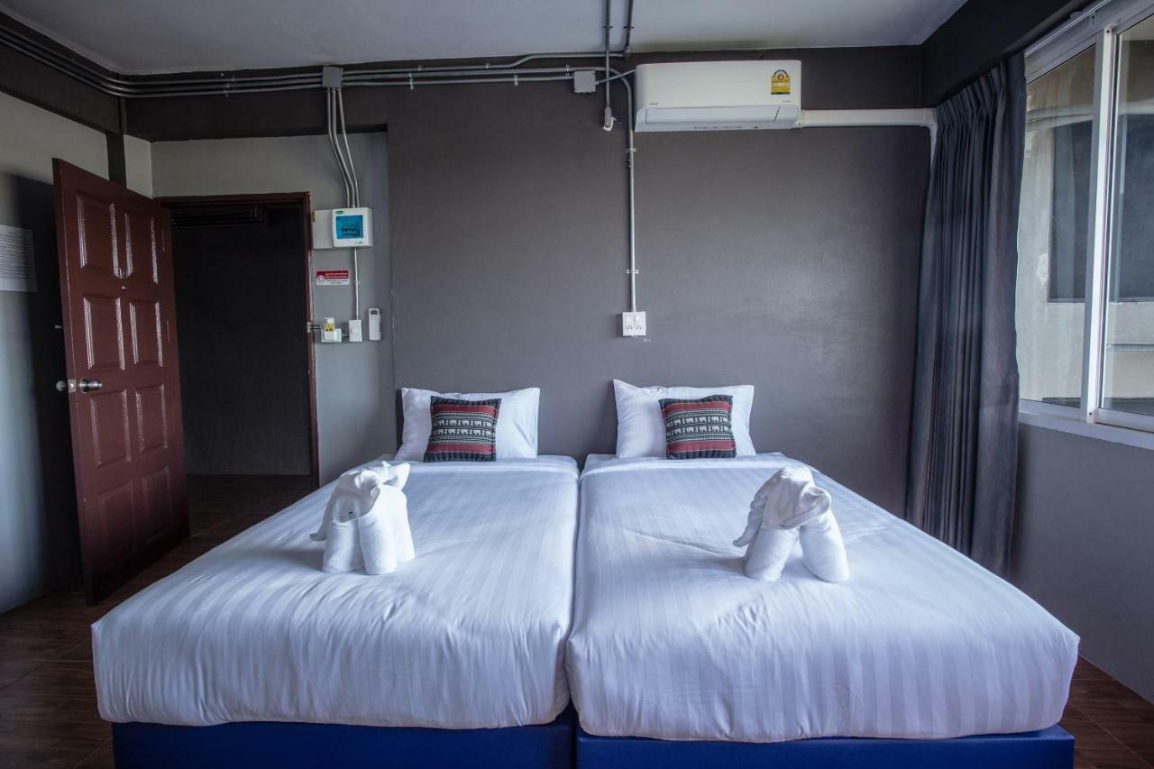 Baan Chang Hotel & Coffee House Tak Esterno foto