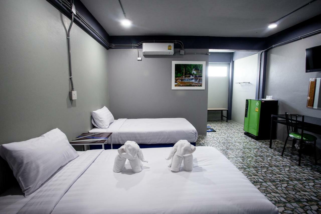 Baan Chang Hotel & Coffee House Tak Esterno foto