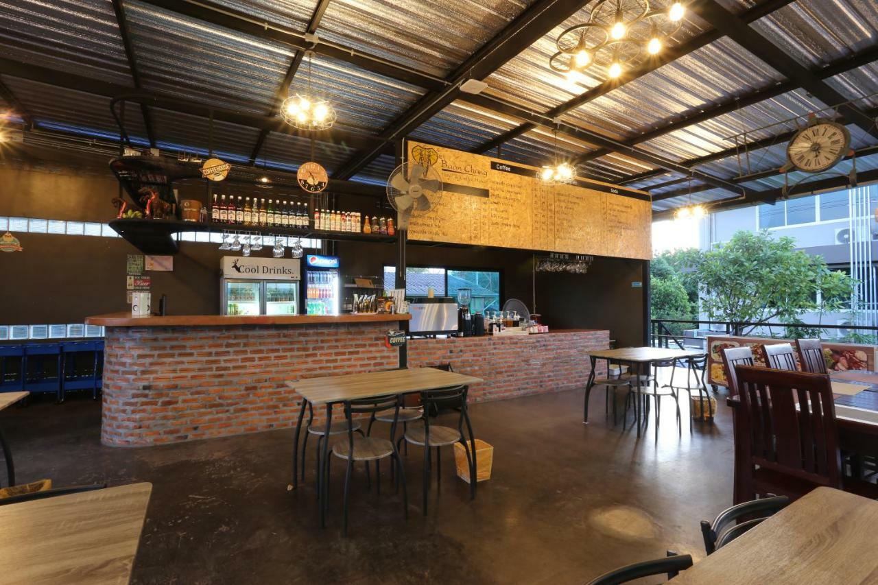 Baan Chang Hotel & Coffee House Tak Esterno foto